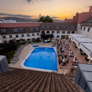 4* Hotell Hills